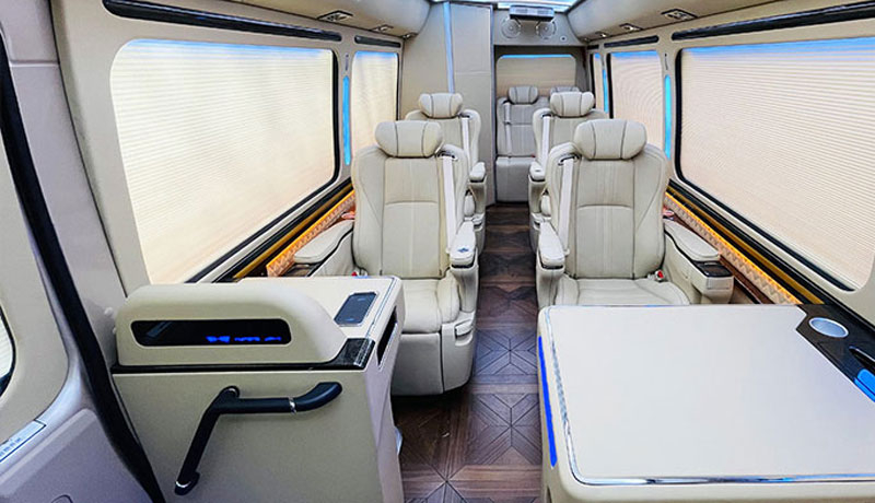 10-местный роскошный автобус Toyota Coaster с кроватью